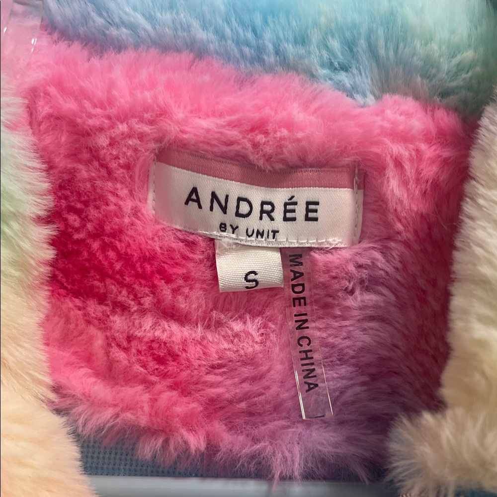 ANDREE BY UNIT Woman’s Multicolor Faux Fur Jacket - Picture 2 of 4